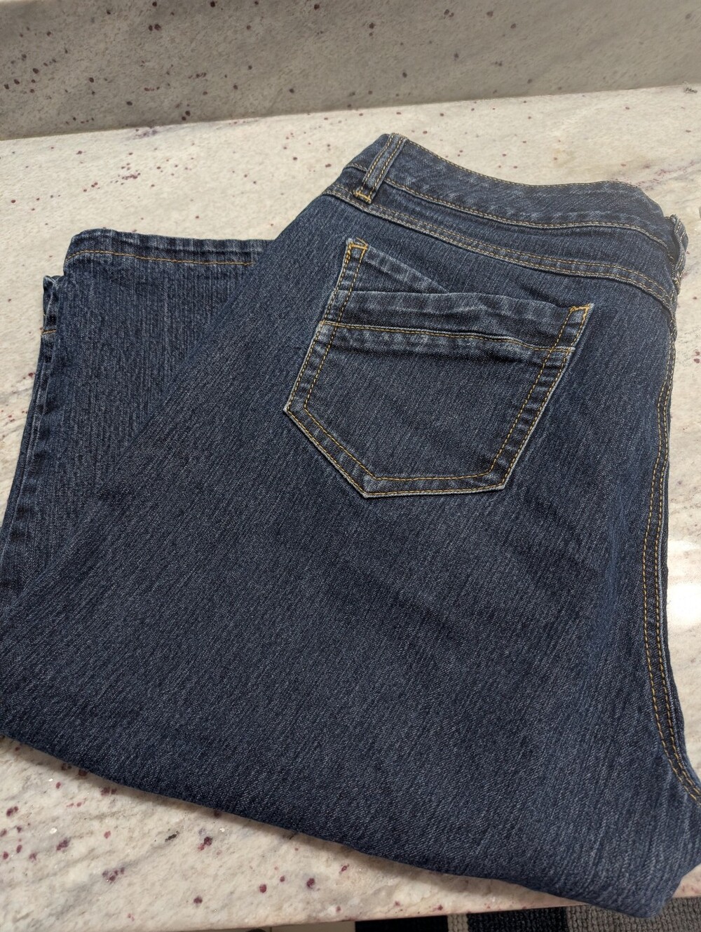Women's Dark Blue Capris